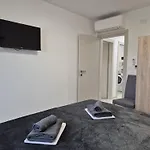 Apartament Natalija Adriatic 2 *