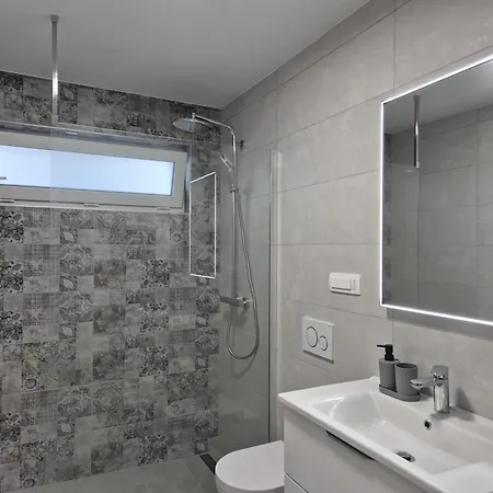 Natalija Adriatic 2 Appartement Krk Town