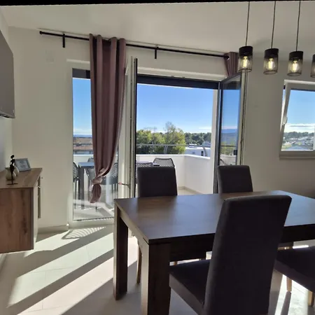 Appartement Natalija Adriatic 2 *